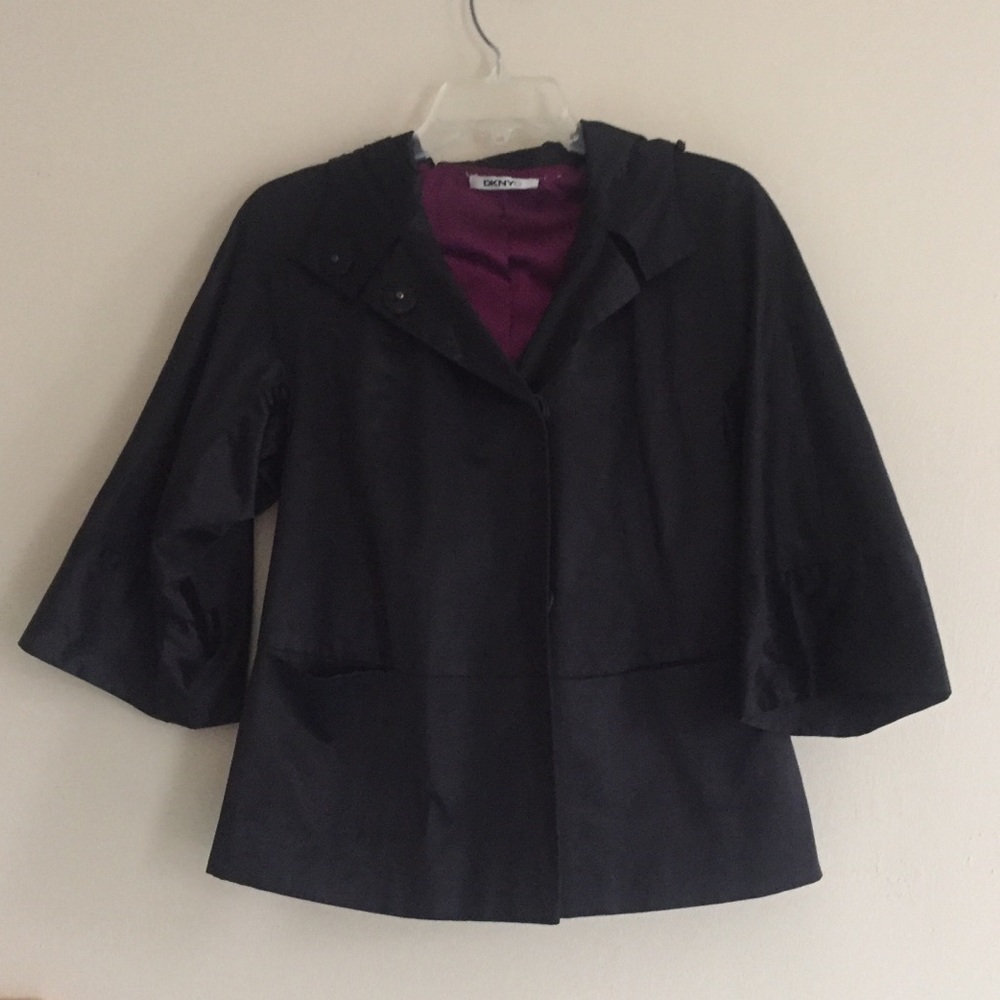 DKNY light rain jacket with wide sleeves and hood